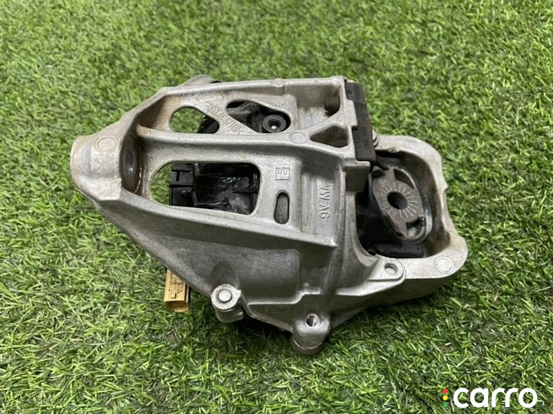 4M0199371B Опора двигателя левая Audi Q5 FY B5 NY 2020г. - фото №2