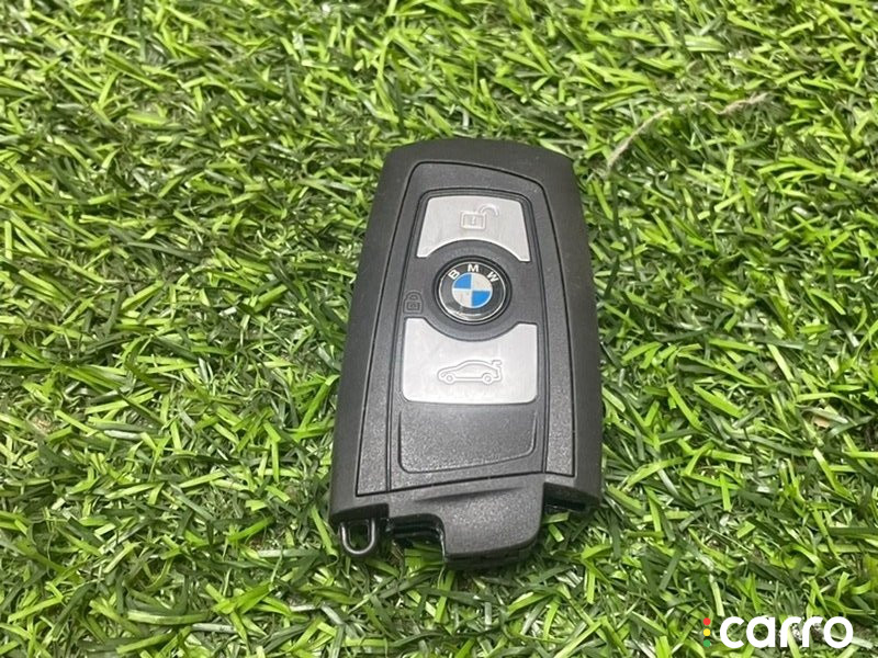 66128723570 Ключ BMW 3-Series F30 2018г. - фото №1