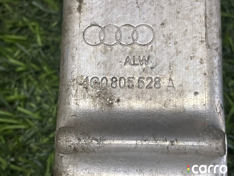 4G0805528A Кронштейн усилителя правый Audi RS6 Performance C7 4G 2016г. - фото №5