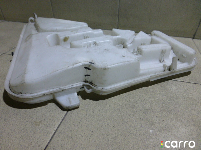 61667241674 Бачок омывателя лобового стекла BMW 3-series F30 - фото №3