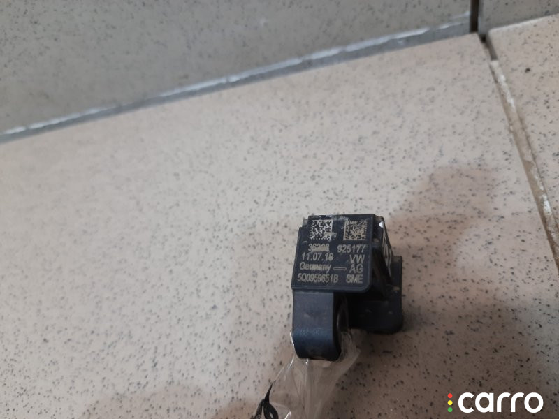 5Q0959651B Датчик AIR BAG Volkswagen Golf 7 - фото №2
