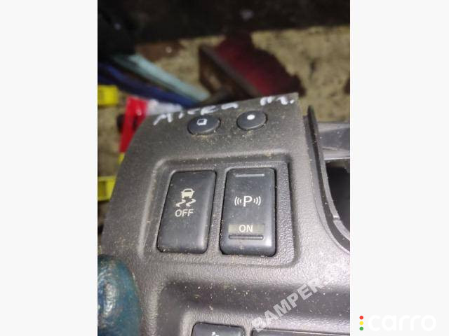 Кнопка антипробуксовочной системы (ABS/ESP) Nissan Micra 4 (K13) 2011г. - фото №1