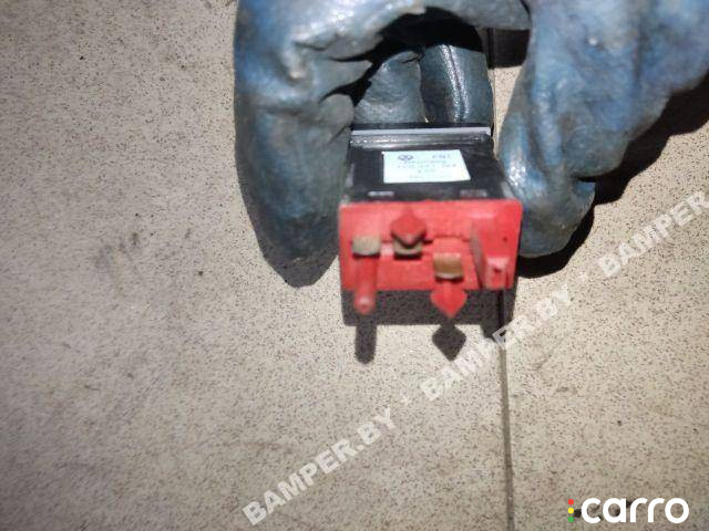 1C0927134 Кнопка антипробуксовочной системы (ABS/ESP) Volkswagen Beetle 1600i 5-й рест 2002г. - фото №3