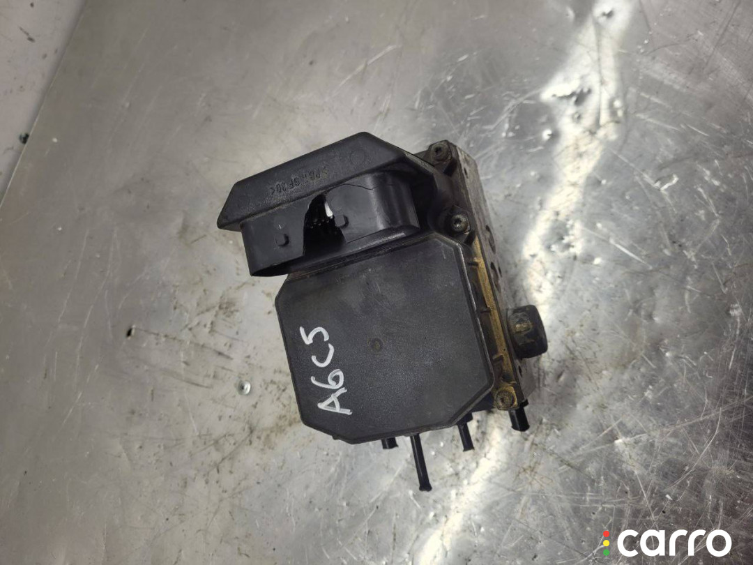 4B0614517G, 0265225124, 0265950055 Блок ABS Audi A6 2002г. - фото №1