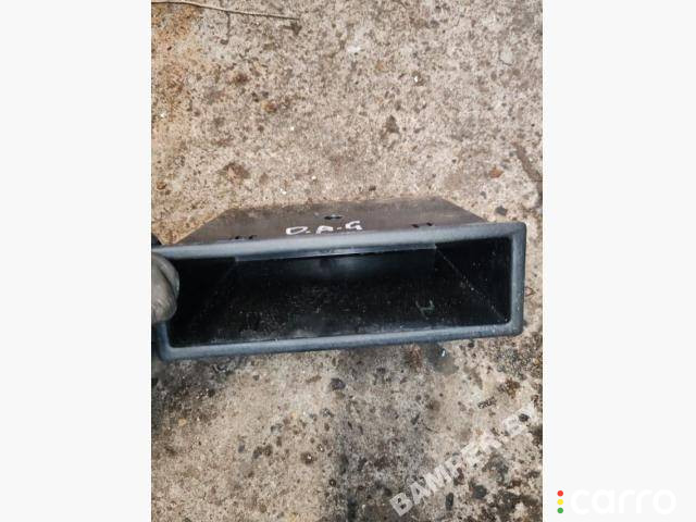GM90561246 Бардачок Opel Astra F 2000г. - фото №1