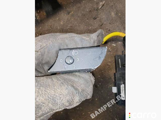 8E1919094 Кнопка корректора фар Audi A4 B6 2004г. - фото №1