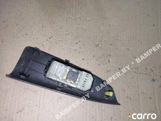 кнопка стеклоподъемника передней правой Toyota Corolla Verso 2000г. - фото №2