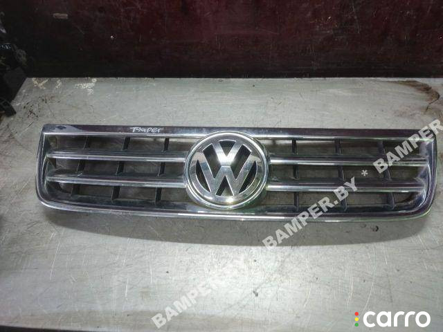 Решетка радиатора Volkswagen Touareg 2005г. - фото №1
