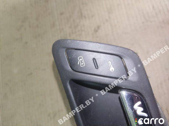 1K0962125 кнопка центрального замка Volkswagen Golf 4 2005г. - фото №1
