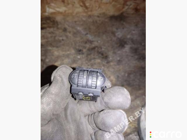1K0941333 Кнопка корректора фар Volkswagen Golf 4 2005г. - фото №3