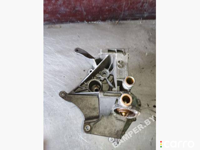 028903143AF Кронштейн генератора Audi A4 B5 1998г. - фото №1