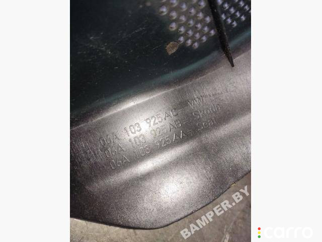 06A103925AC Декоративная крышка двигателя Volkswagen Golf 3 2000г. - фото №3
