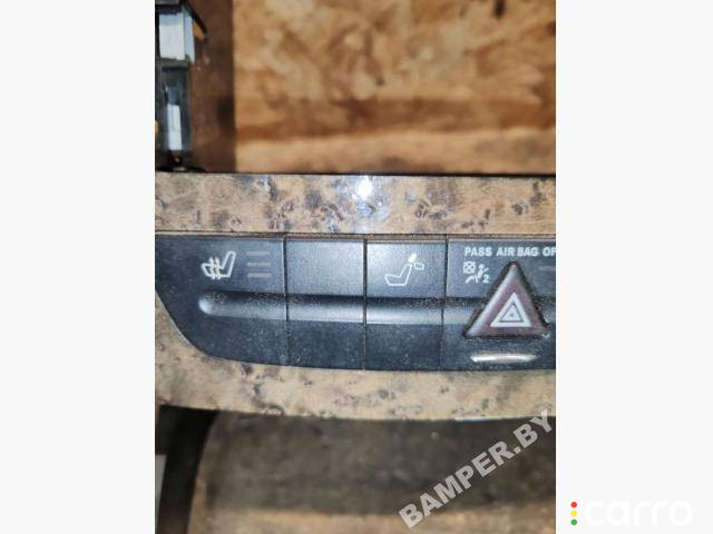 кнопка аварийной сигнализации Mercedes-Benz E W211/S211 2004г. - фото №2