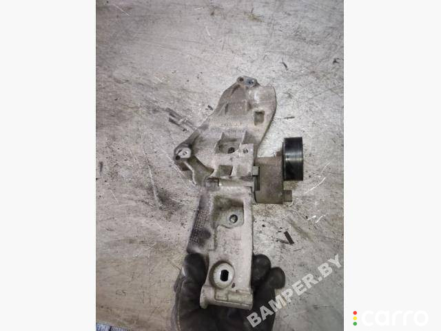 8200669495 Кронштейн генератора Nissan Qashqai 2010г. - фото №3