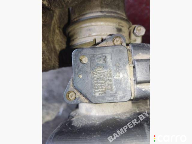 2220430010, 1974000000 Расходомер воздуха Toyota Yaris P1 2004г. - фото №2