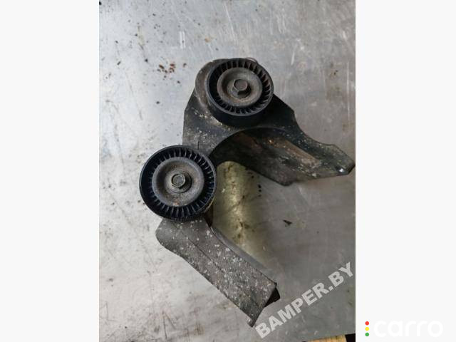 E2333A890190B Кронштейн генератора Ford Fiesta 5 2006г. - фото №1