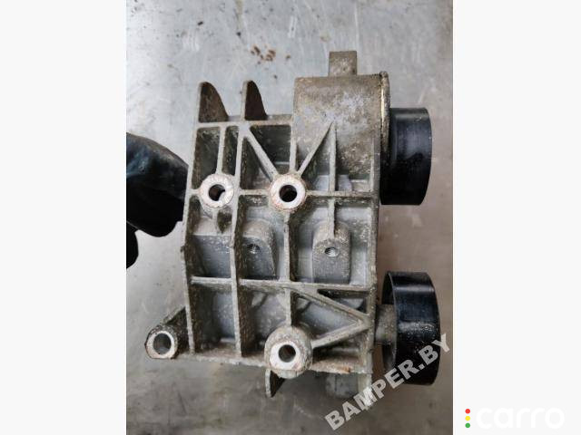 E2333A890190B Кронштейн генератора Ford Fiesta 5 2006г. - фото №2