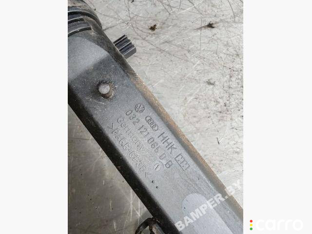 032121065D Трубка охлаждающей жидкости Volkswagen Golf 3 2000г. - фото №2