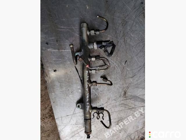 топливная трубка Mitsubishi Carisma 2001г. - фото №1