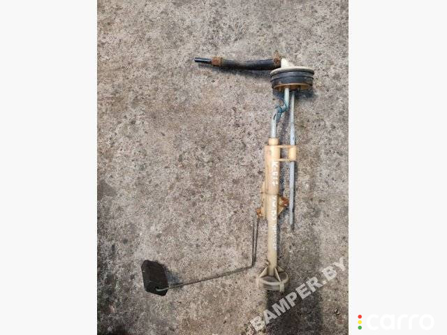 333919051 датчик уровня топлива Volkswagen Passat B3 1990г. - фото №1