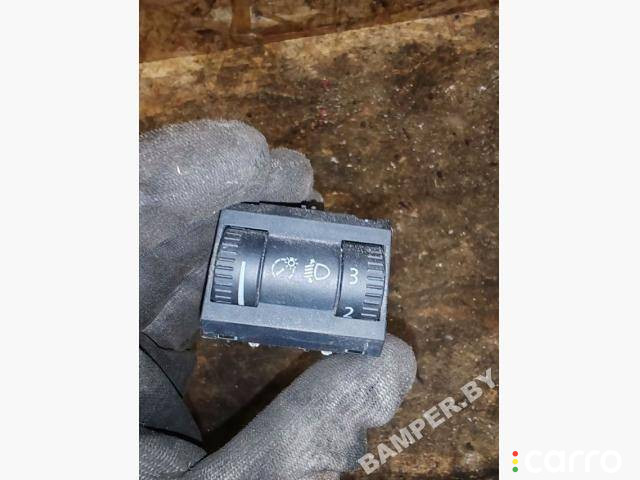 1Z0941333 Кнопка корректора фар Skoda Octavia (A4) 2006г. - фото №1