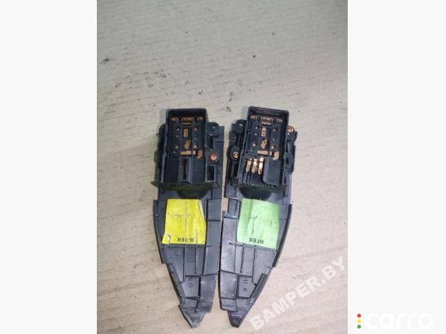 кнопка стеклоподъемника задней правой Honda Civic 7 2002г. - фото №2