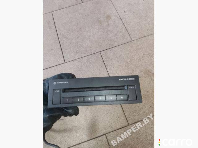 3B7035110 CD-чейнджер Volkswagen Bora 2001г. - фото №1