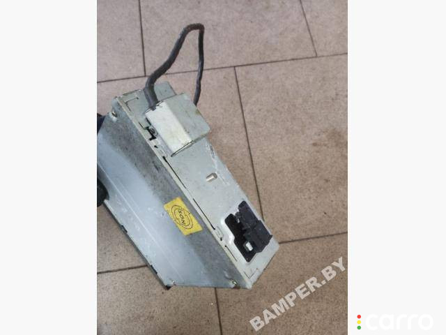 3B7035110 CD-чейнджер Volkswagen Bora 2001г. - фото №2
