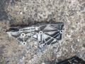 03G903143A Кронштейн генератора Volkswagen Passat B6 2006г. - фото №3