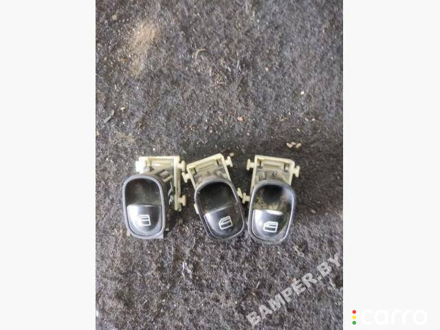 A2038200210 кнопка стеклоподъемника передней правой Mercedes-Benz C W203/S203/CL203 2001г. - фото №1