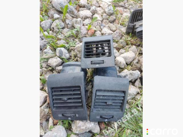 6388310660 Дефлектор обдува салона Mercedes-Benz Vito W638 1998г. - фото №1