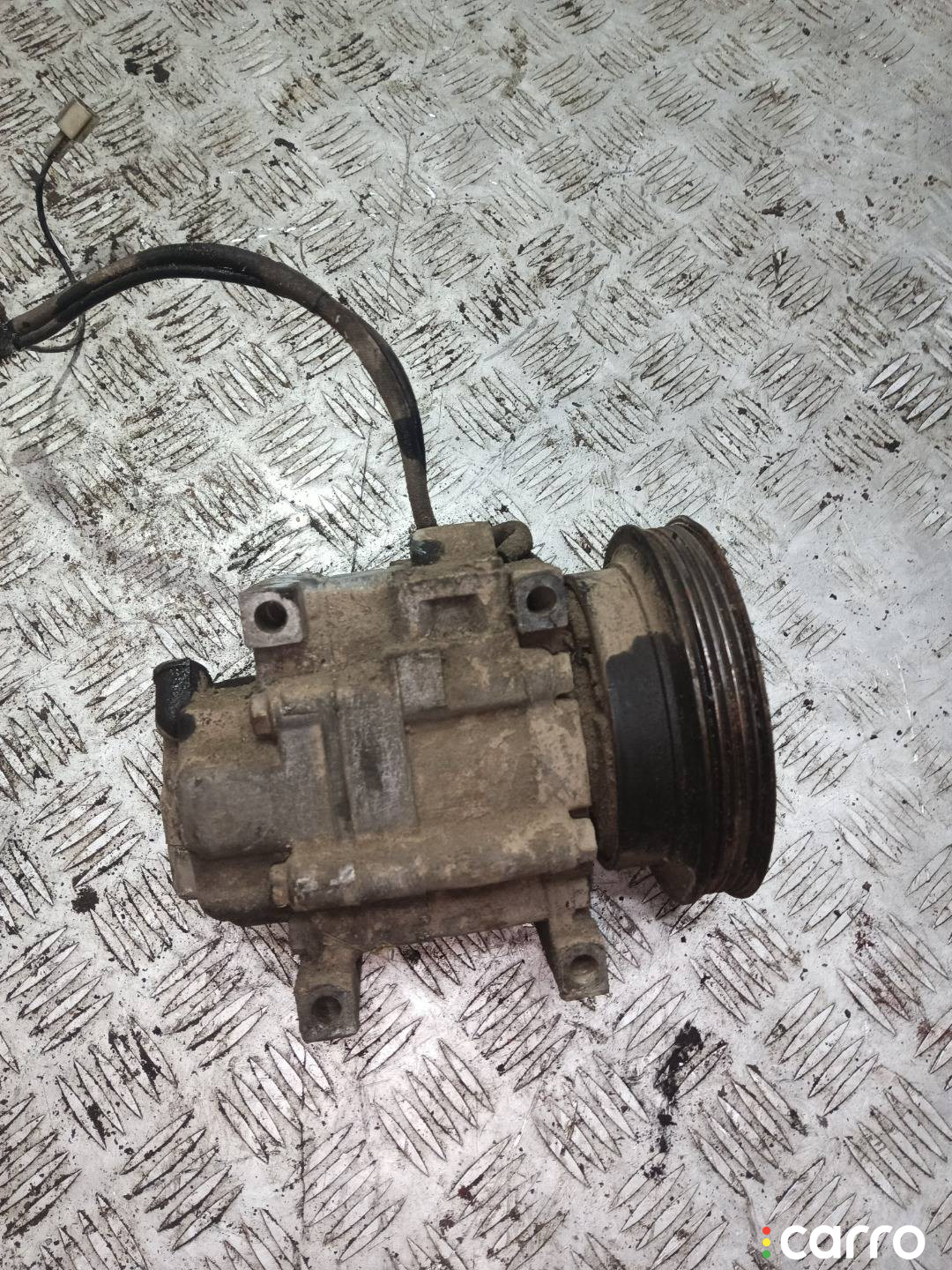 Компрессор кондиционера Mazda 626 GE 1994г. - фото №2