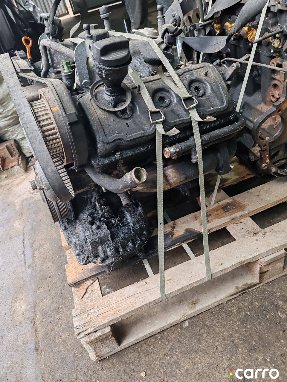 AYM Двигатель Volkswagen Passat 2002г. - фото №4