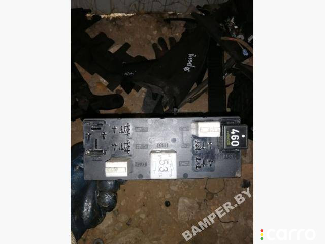 3C8937049E Блок реле Volkswagen Passat B6 2009г. - фото №4