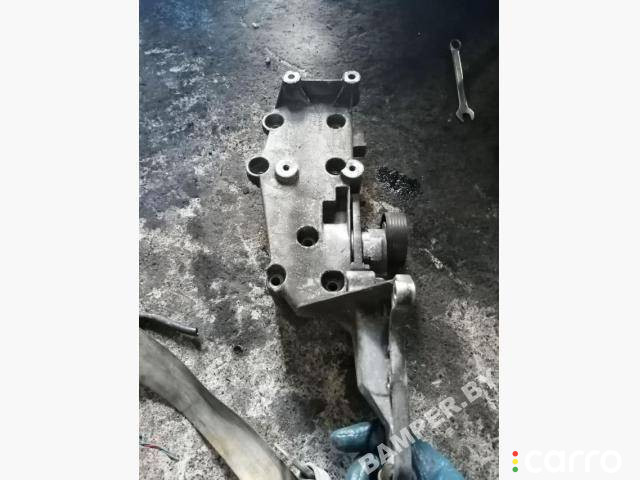 9497106 Кронштейн генератора Volvo S80 2002г. - фото №3
