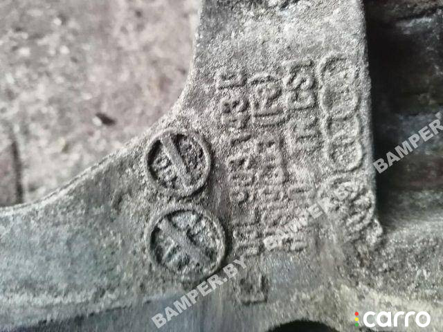 03L903143B Кронштейн генератора Volkswagen Passat B6 2009г. - фото №3