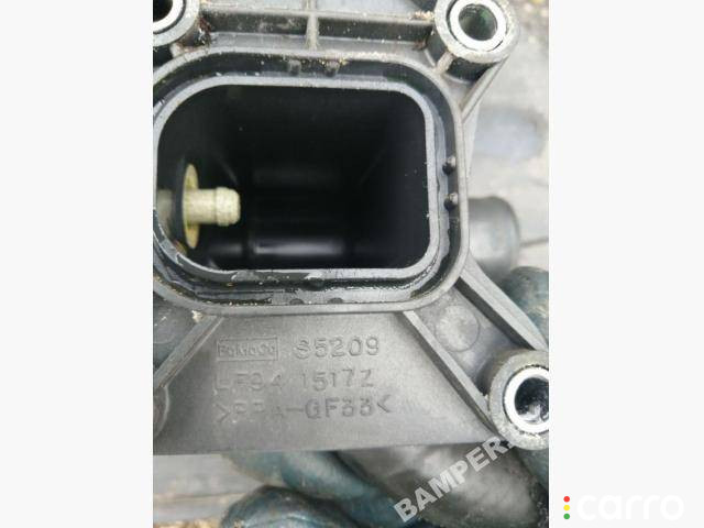 LF941517Z Фланец (тройник) системы охлаждения Mazda Scrum 3 2004г. - фото №3
