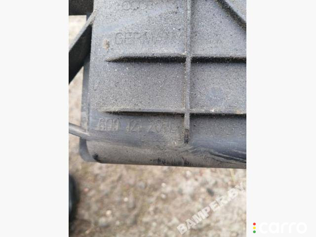 6Q0121207L Диффузор вентилятора Volkswagen Polo 4 2004г. - фото №2