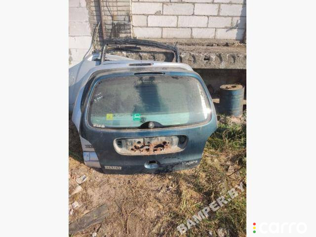 стекло заднее Renault Scenic 1998г. - фото №1