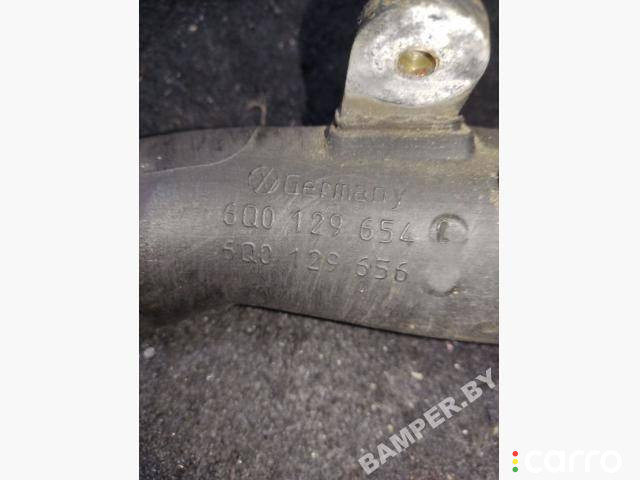 6Q0129656 Патрубок интеркулера Skoda Fabia (6Y) 2002г. - фото №3