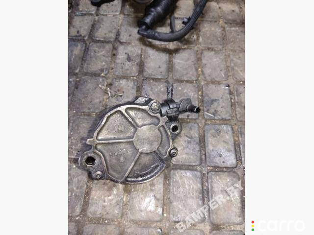 насос вакуумный Peugeot 307 2004г. - фото №1