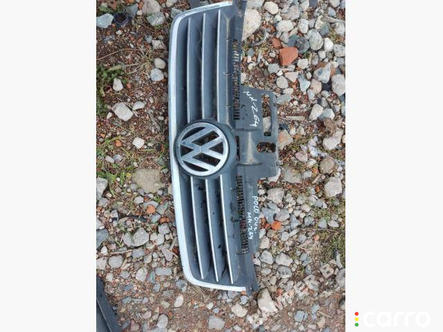 Решетка радиатора Volkswagen Polo 4 2004г. - фото №1