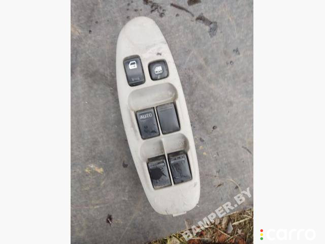 блок управления стеклоподъемниками Nissan Almera Tino V10 2001г. - фото №1