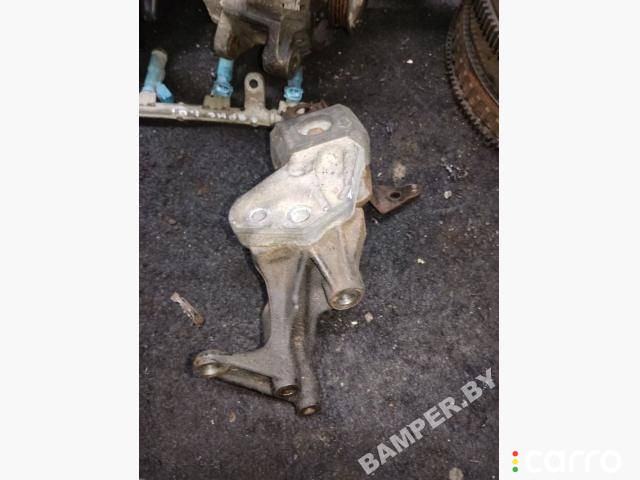 1231523021 Подушка крепления двигателя Toyota Yaris P1 1999г. - фото №1