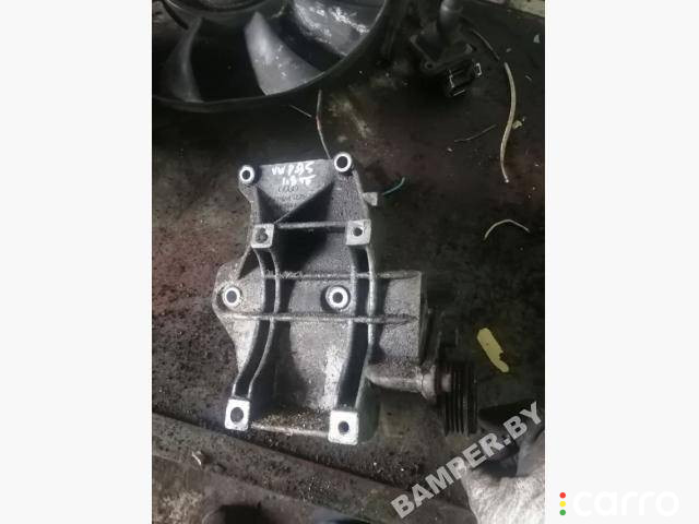 58260885 Кронштейн компрессора кондиционера Volkswagen Passat B5 1998г. - фото №1