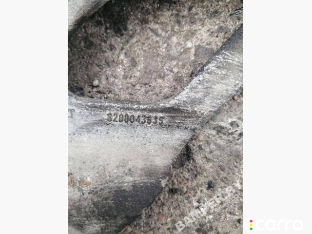 8200043635 Кронштейн генератора Renault Kangoo 2002г. - фото №2
