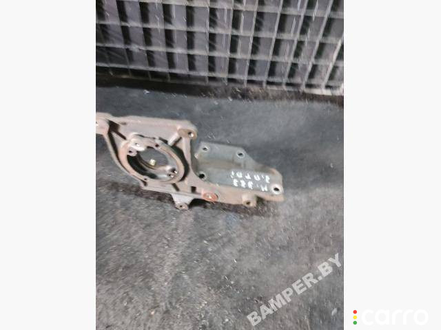 Кронштейн ТНВД Mazda 323 BJ 2000г. - фото №2