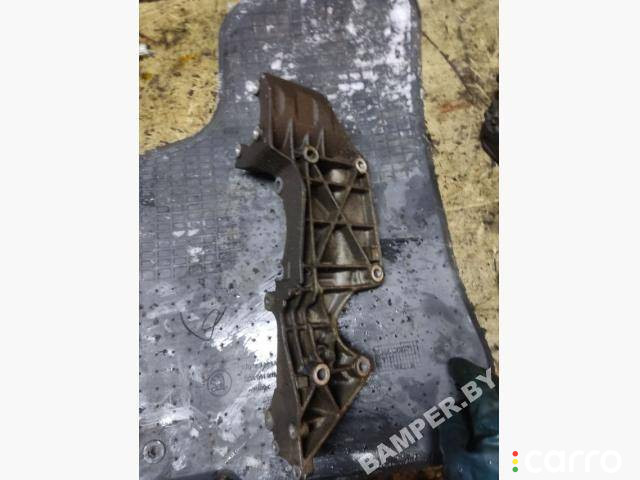 06A903143H Кронштейн генератора Audi A3 8L 1998г. - фото №2