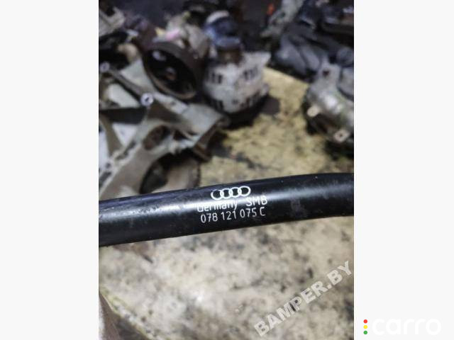 078121075C Трубка охлаждающей жидкости Audi A6 C4 1995г. - фото №2