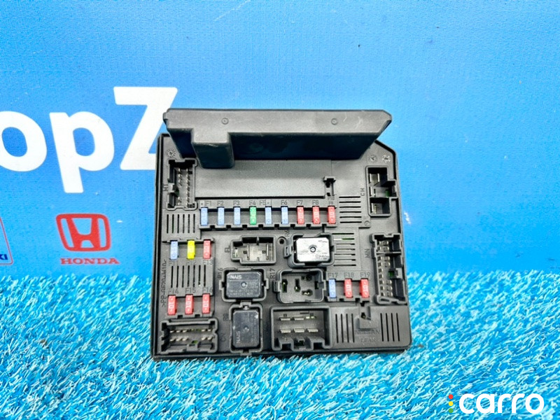 284B7JD02C, 284B7-JD02A, 284B7-JD02D, 284B7-JD02E, 284B7-JD03A блок предохранителей Nissan Qashqai 2010г. - фото №2